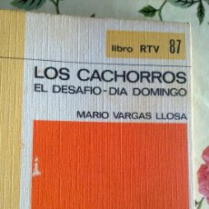 Libros de segunda mano: BIBLIOTECA BASICA SALVAT LOS CACHORROS- EL DESAFIO- DIA DOMINGO MARIO VARGA LLOSA LIBRO RTV. Lote 37845626