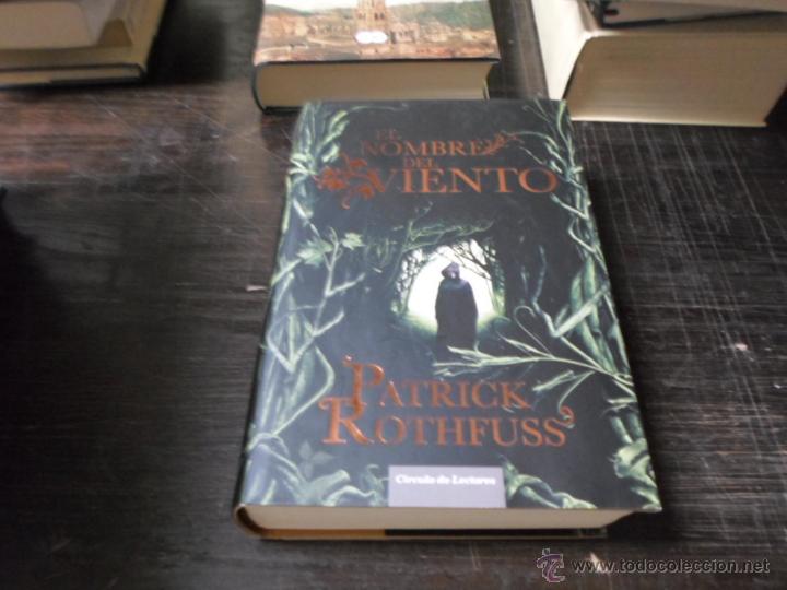 Libros de segunda mano: Patrick Rothfuss, El nombre del viento, Circulo de Lectores - Foto 1
