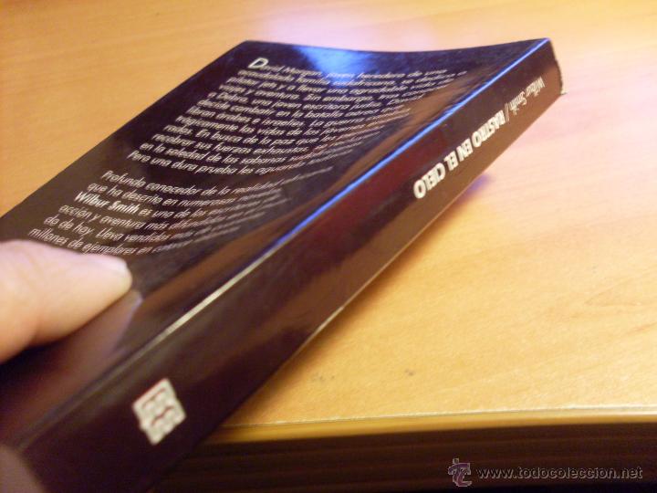 Libros de segunda mano: RASTRO EN EL CIELO (WILBUR SMITH) (LB24) - Foto 2