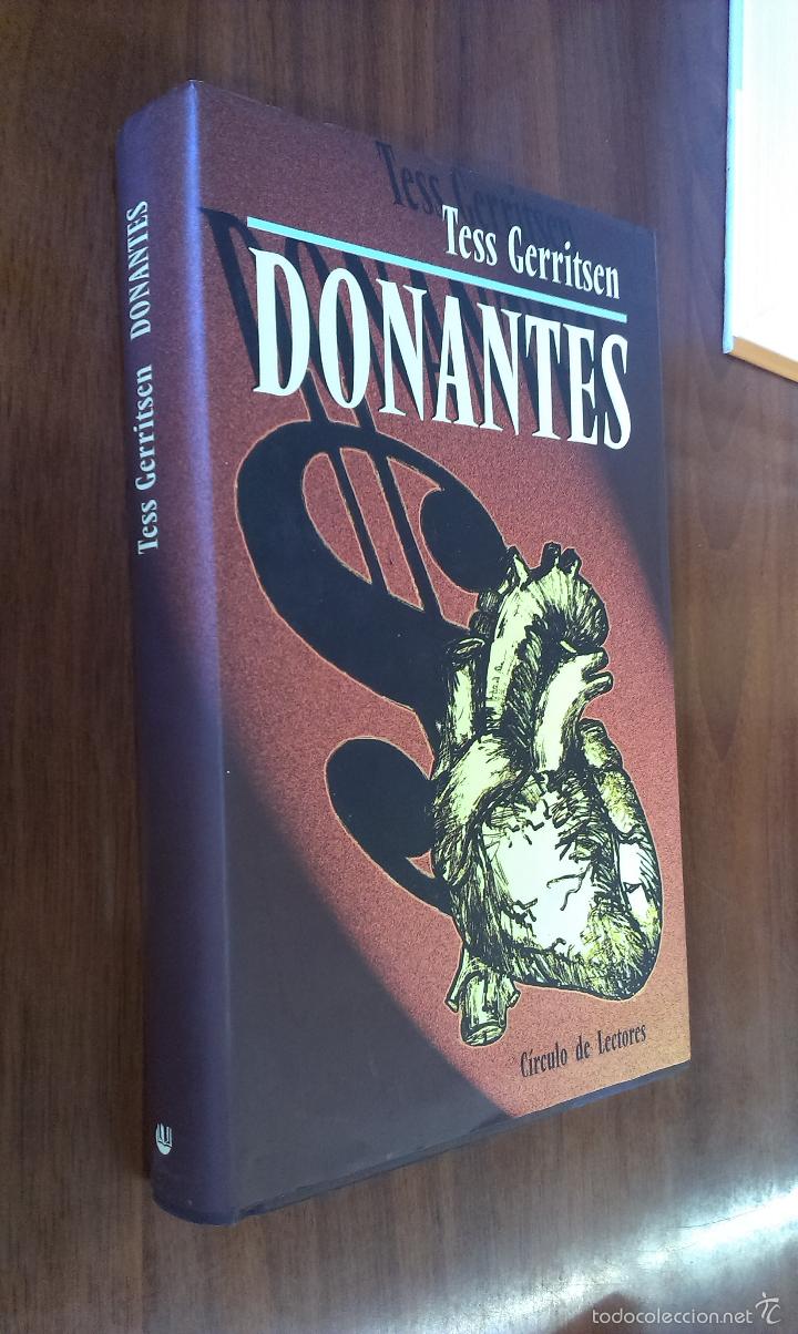 Libros de segunda mano: DONANTES / TESS GERRITSEN / C&Iacute;RCULO DE LECTORES - Foto 1