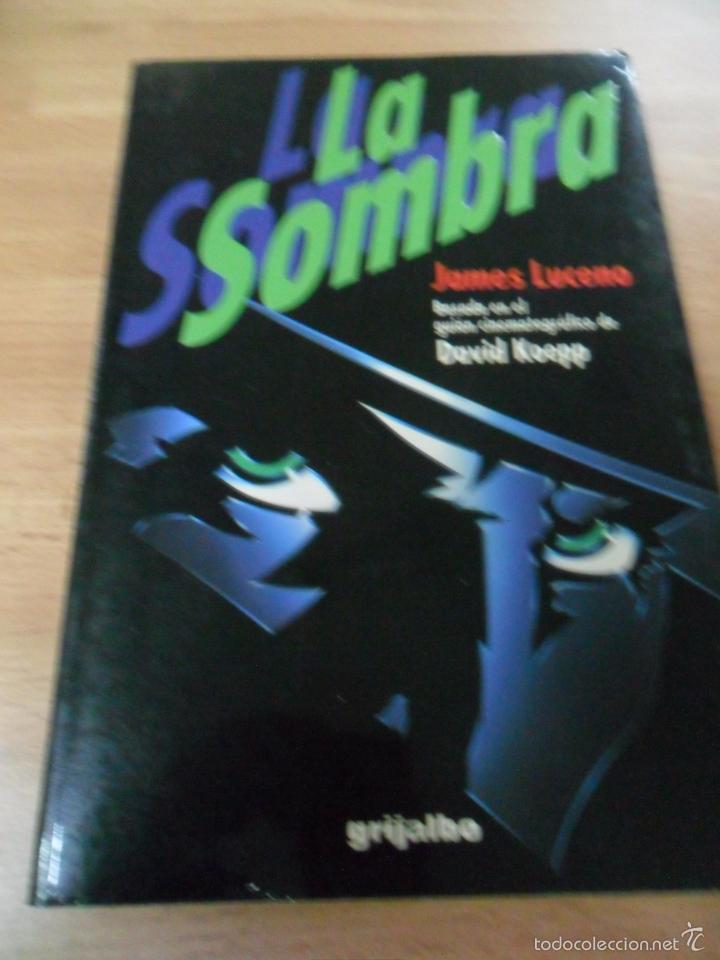 Libros de segunda mano: LA SOMBRA - LUCENO, JAMES - Foto 1