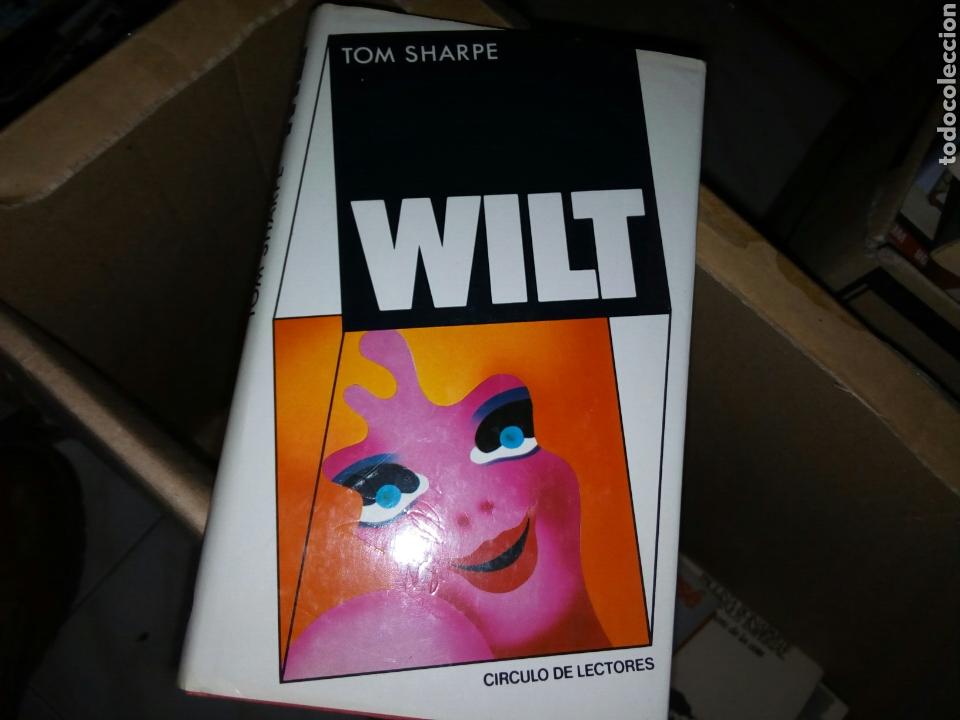 Libros de segunda mano: TOM SHARPE. WILT. CIRCULO. 1988. - Foto 1