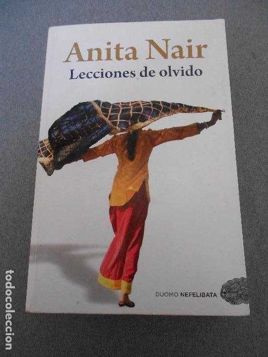 Libros de segunda mano: LECCIONES DE OLVIDO - Foto 1
