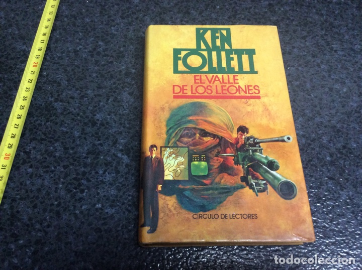 Libros de segunda mano: EL VALLE DE LOS LEONES. / KEN FOLLETT - Foto 1
