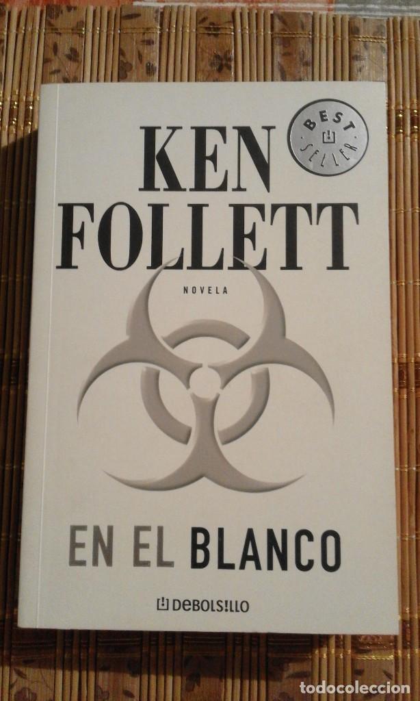 Libros de segunda mano: En el blanco - Ken Follett - Foto 1