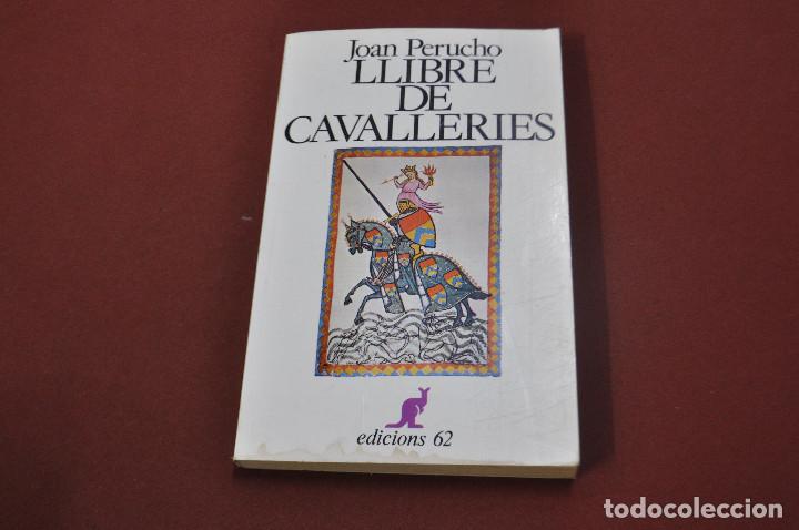 Libros de segunda mano: llibre de cavalleries - joan perucho - NOB - Foto 1