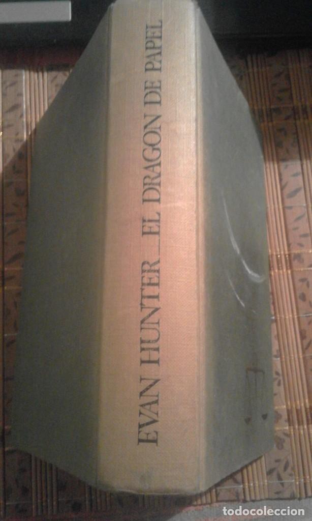 Libros de segunda mano: El drag&oacute;n de papel - Evan Hunter - Foto 1