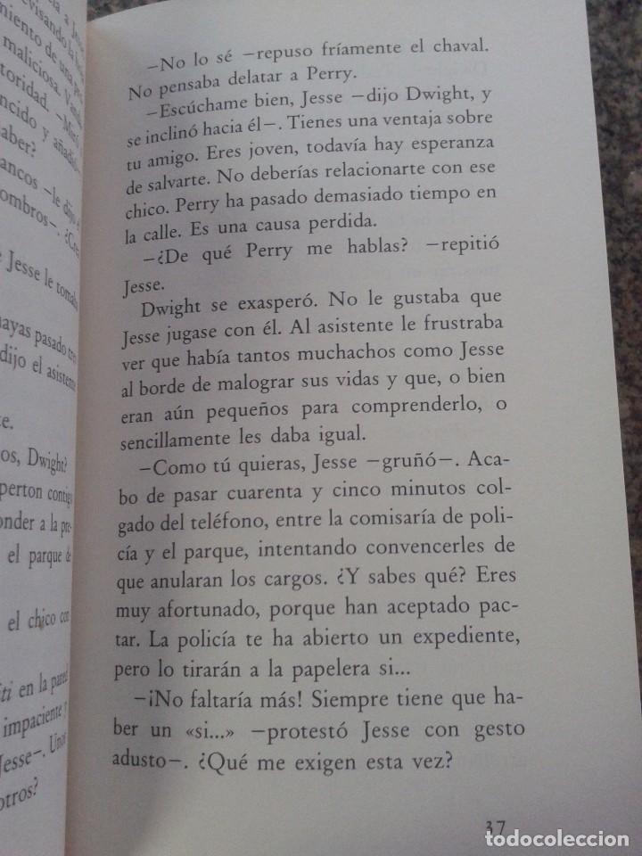 Libros de segunda mano: LEBERAD A WILLY -- TODD STRASSER -- CIRCULO - 1995 -- - Foto 2