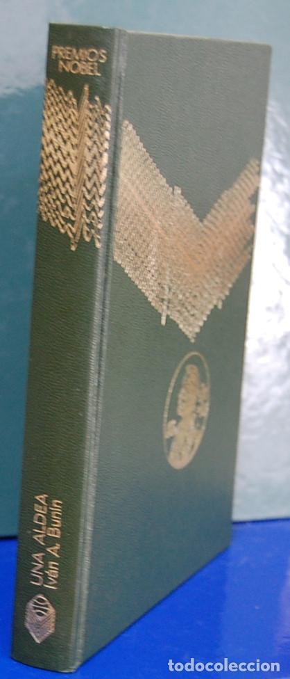 Libros de segunda mano: Una aldea. Ivan A. Bunin. Editorial Planeta 1973 - Foto 1