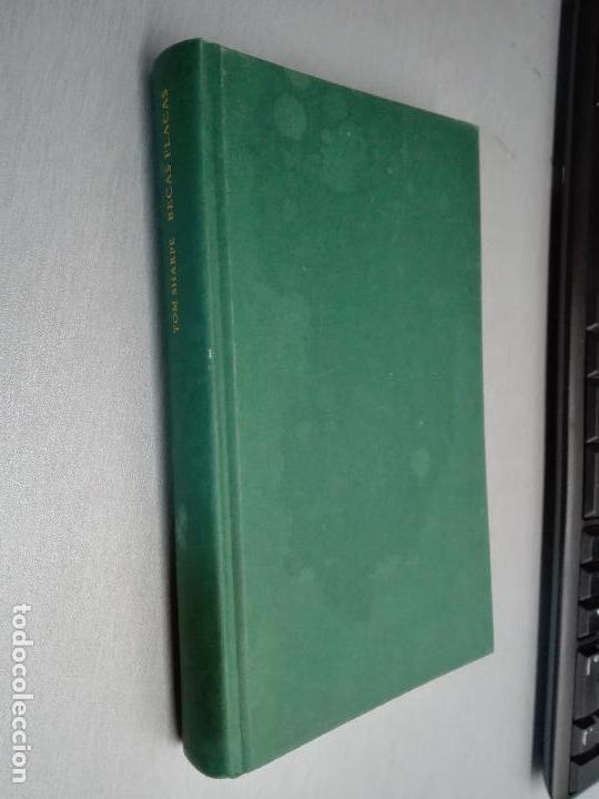 Libros de segunda mano: BECAS FLACAS / TOM SHARPE / C&Iacute;RCULO DE LECTORES - Foto 1