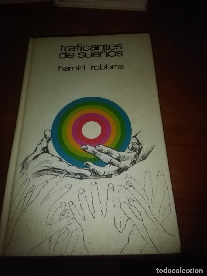 Libros de segunda mano: TRAFICANTES DE SUE&Ntilde;OS. HAROLD ROBBINS. EST6B3 - Foto 1