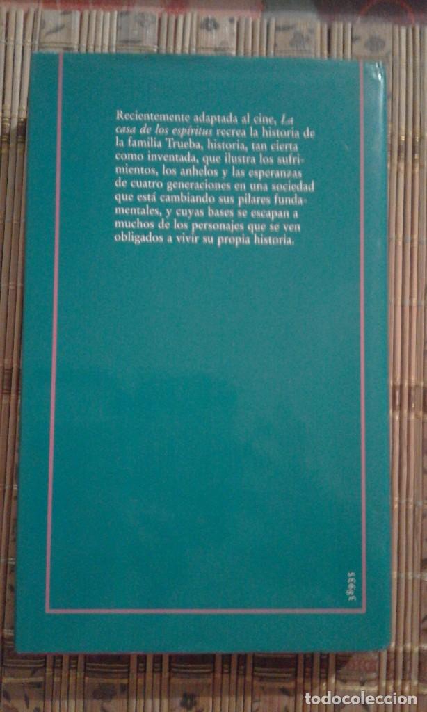 Libros de segunda mano: La casa de los esp&iacute;ritus - Isabel Allende - Foto 2