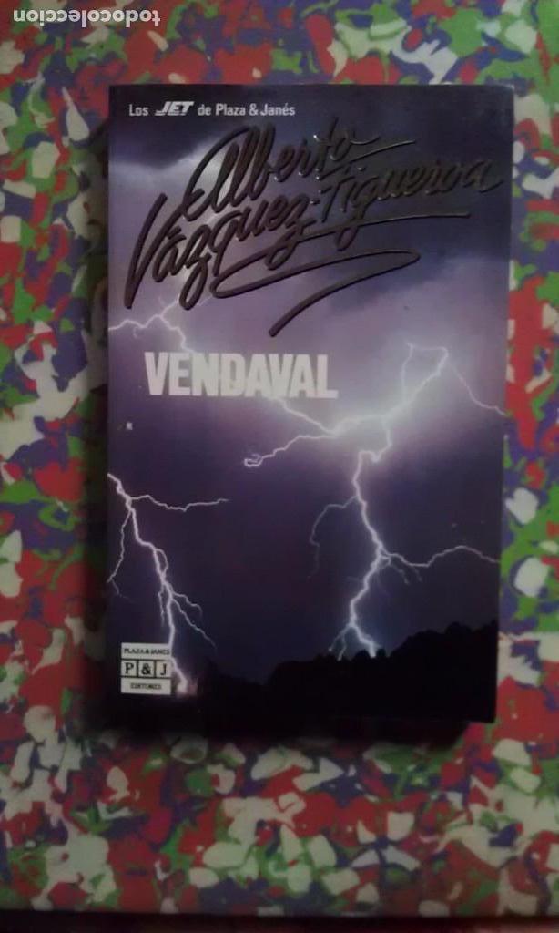 Libros de segunda mano: VENDAVAL - ALBERTO VAZQUEZ- FIGUEROA - Foto 1