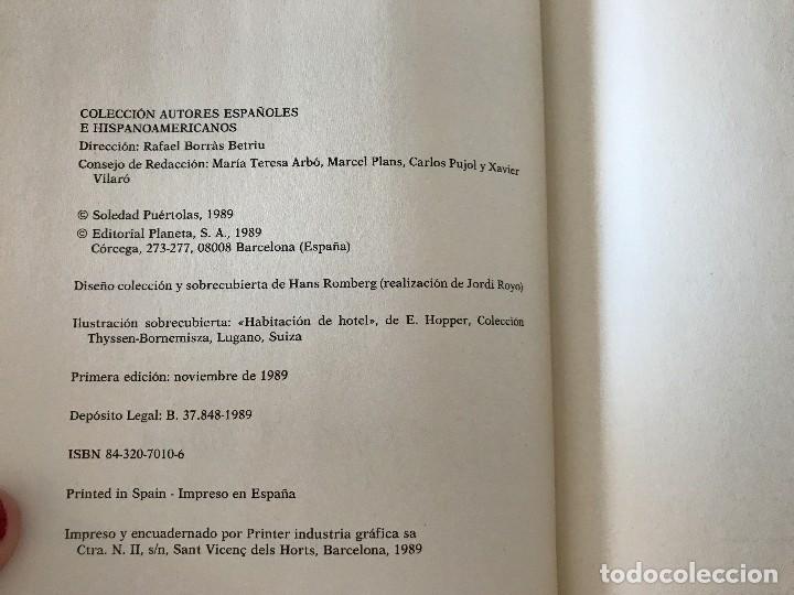 Libros de segunda mano: Queda la noche. Soledad Pu&eacute;rtolas - Foto 4