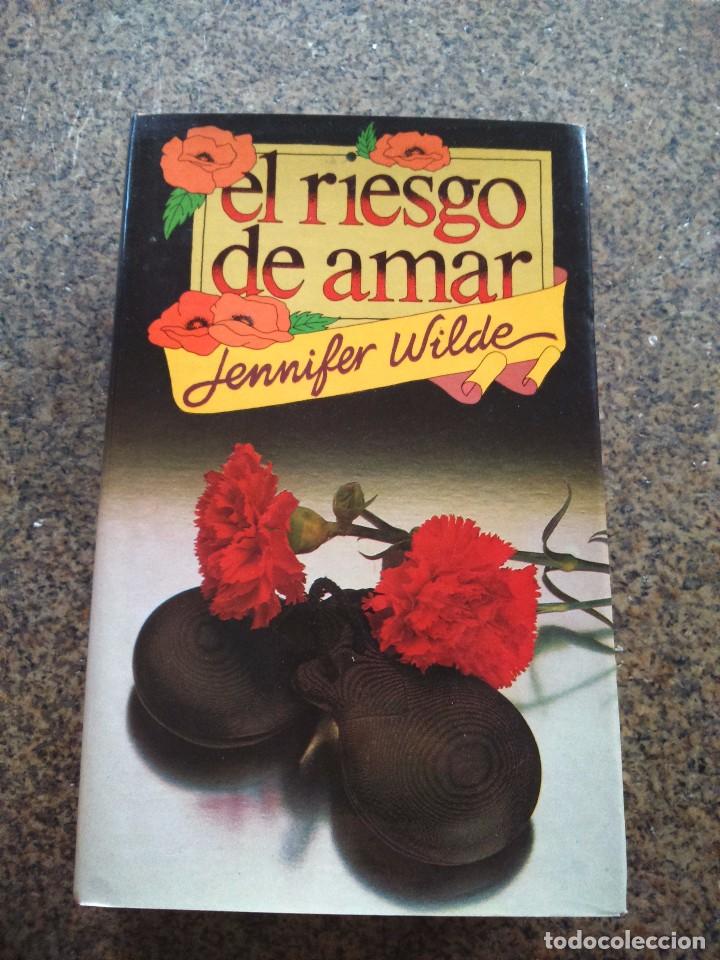Libros de segunda mano: EL RIESGO DE AMAR -- JENNIFER WILDE -- CIRCULO 1982 -- - Foto 1