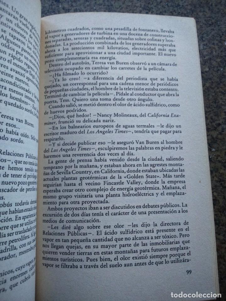 Libros de segunda mano: EL APAGON -- ARTHUR HAILEY -- CIRCULO 1980 -- - Foto 2