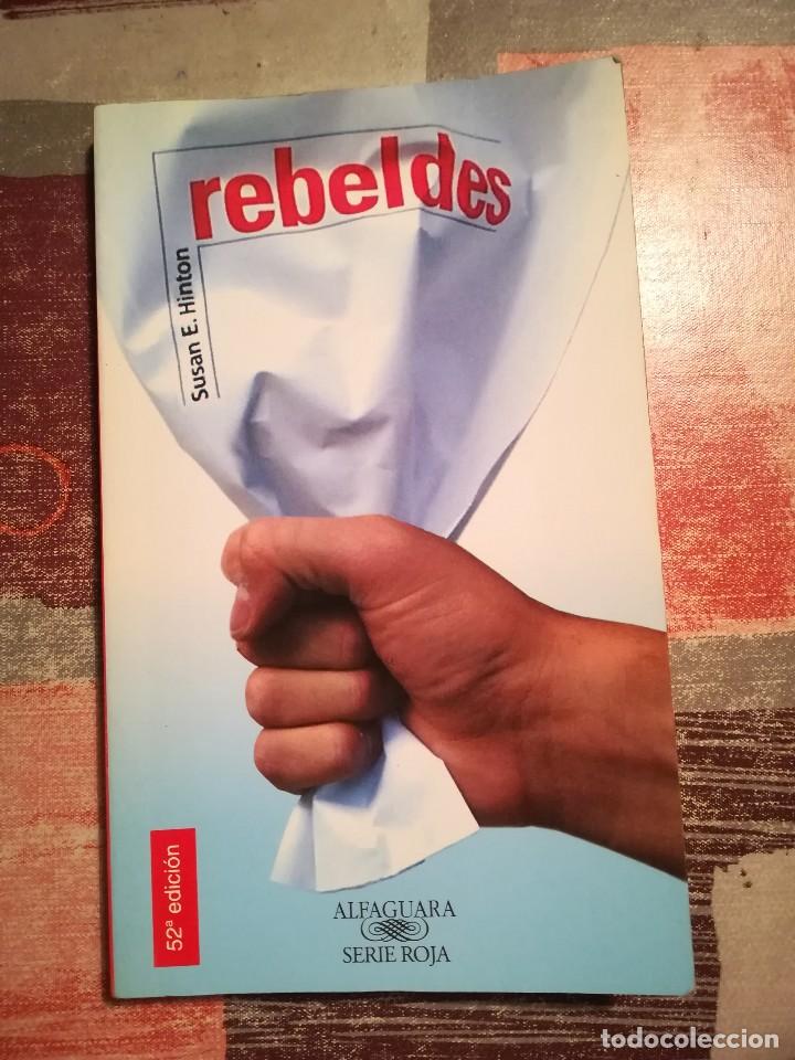 Libros de segunda mano: Rebeldes - Susan E. Hinton - Foto 1