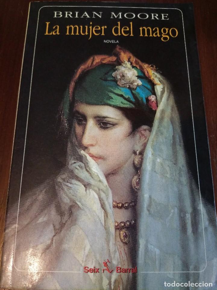 Libros de segunda mano: La mujer del mago. Brian Moore - Foto 1