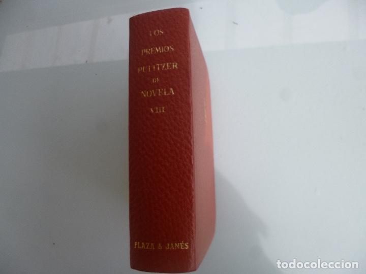 Second hand books: Premios Pulitzer Tomo VIII: A&ntilde;os de gracia de M.A.Barnes, Camino del oeste de A.B.Guhrie, Narracion.