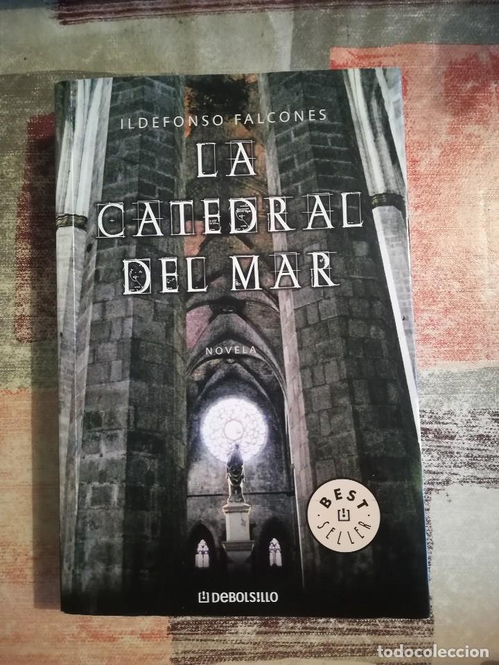 Libros de segunda mano: La Catedral del Mar - Ildefonso Falcones - Foto 1