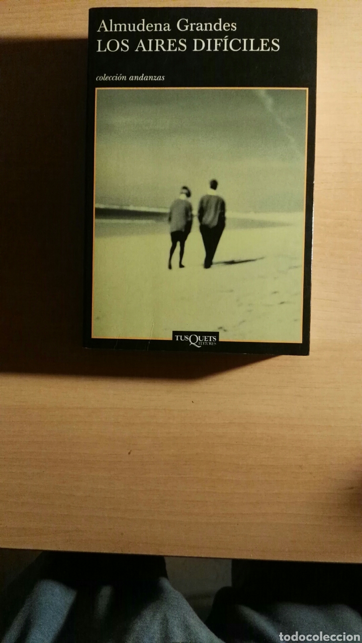 Libros de segunda mano: Los aires dificiles - Foto 1