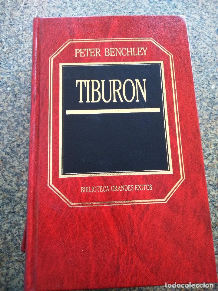 Libros de segunda mano: TIBURON -- PETER BENCHLEY -- EDICIONES ORBIS 1984 -- - Foto 1