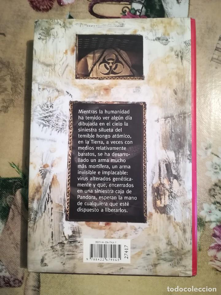 Libros de segunda mano: Operaci&oacute;n Cobra - Richard Preston - Foto 2