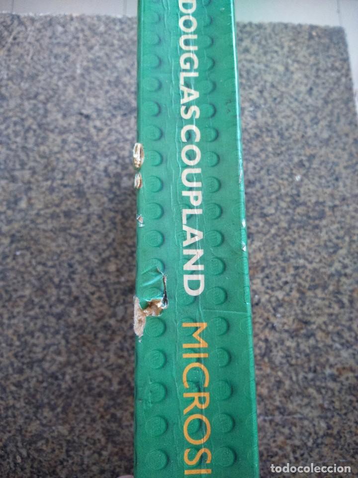 Libros de segunda mano: MICROSIERVOS -- DOUGLAS COUPLAND -- EDICIONES B 1996 -- - Foto 2