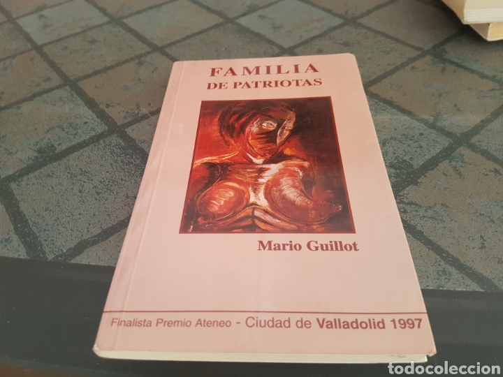 Livres d'occasion: Familia de patriotas - premio ateneo Valladolid -