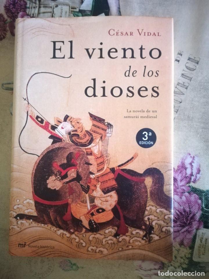 Libros de segunda mano: El viento de los dioses - C&eacute;sar Vidal - Foto 1