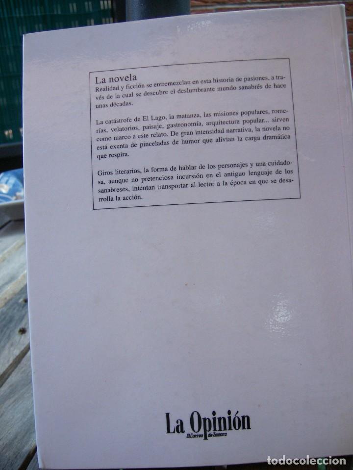 Libros de segunda mano: SANGRA LA ALBAHACA, DELF&Iacute;N RODRIGUEZ - Foto 2