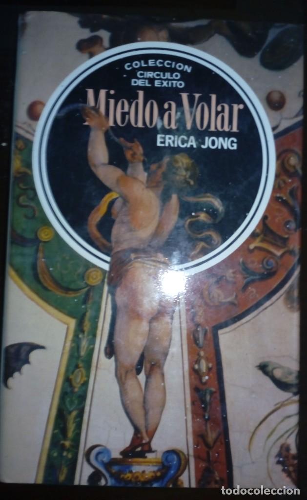 Libros de segunda mano: Miedo a volar - Erica Jong - Foto 1