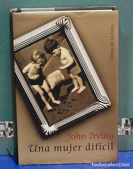 Libros de segunda mano: Una mujer dificil. John Irving - Foto 1