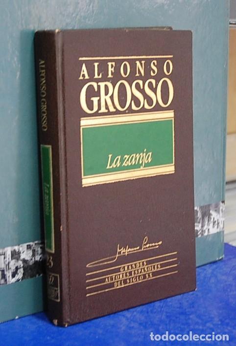 Libros de segunda mano: La zanja. Alfonso Grosso - Foto 1