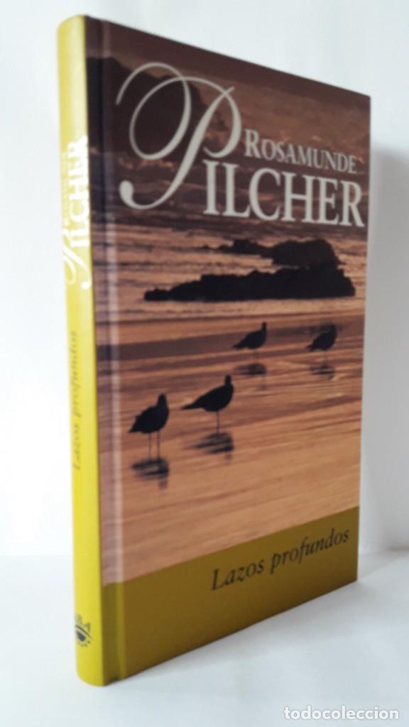 Libros de segunda mano: LAZOS PROFUNDOS. (Rosamunde Pilcher) - Foto 1