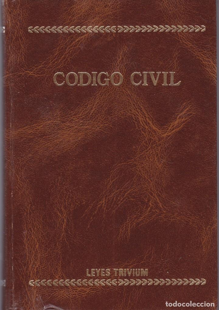 Libros de segunda mano: CODIGO CIVIL - EDITORIAL TRIVIUM 1982 - Foto 1