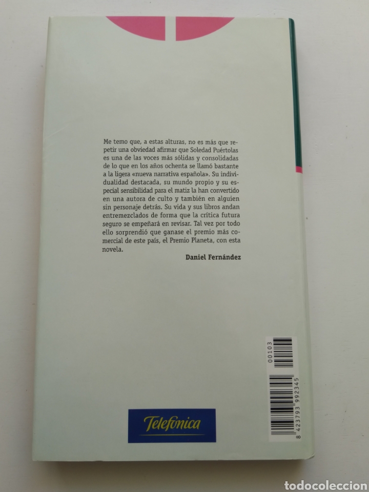 Libros de segunda mano: QUEDA LA NOCHE/SOLEDAD PUERTOLAS - Foto 2