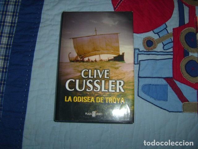Libros de segunda mano: LA ODISEA DE TROYA , CLIVE CUSSLER - Foto 1
