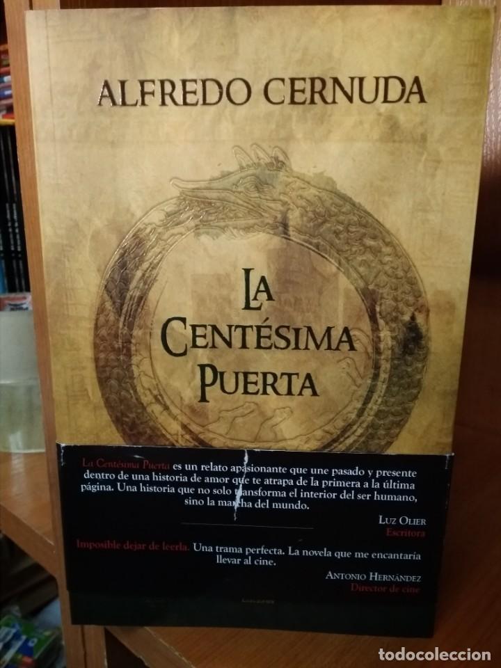 Libros de segunda mano: La cent&eacute;sima puerta. Alfredo Cernuda - Foto 1
