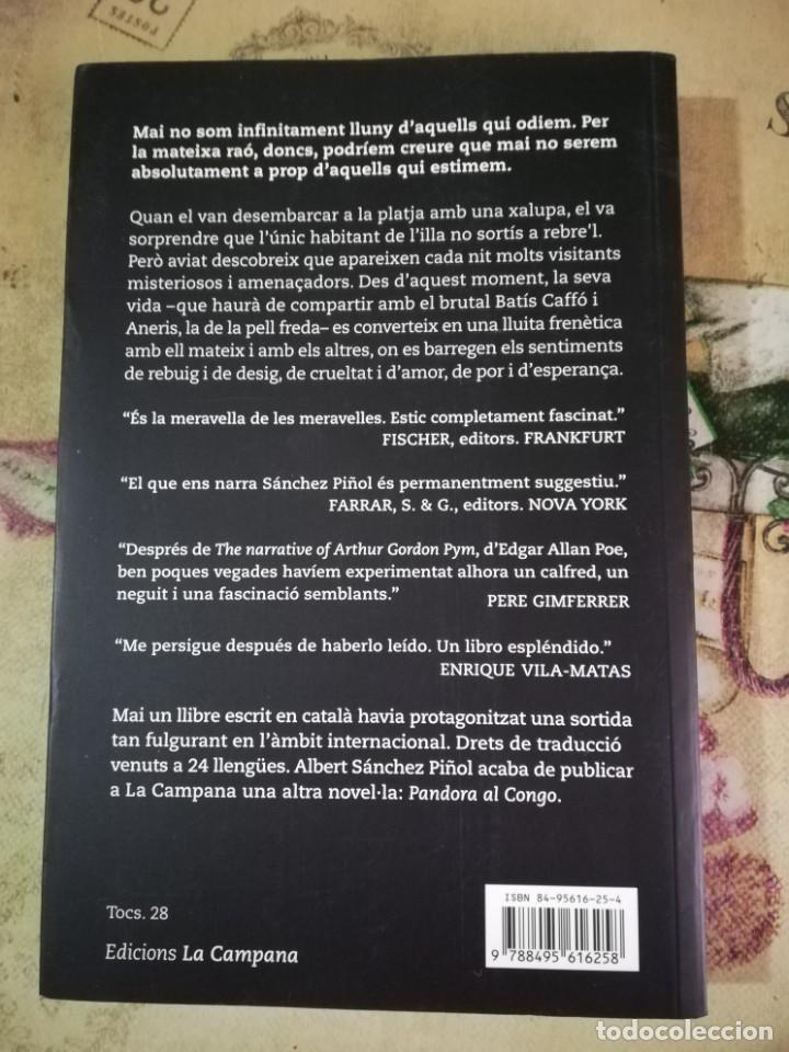 Libros de segunda mano: La pell freda - Albert S&aacute;nchez Pi&ntilde;ol - en catal&agrave; - Foto 2