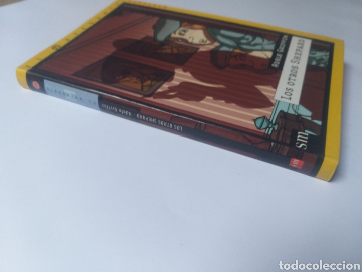 Libros de segunda mano: Los otros Shepard . Adele Griffin SM 2001 - Foto 2