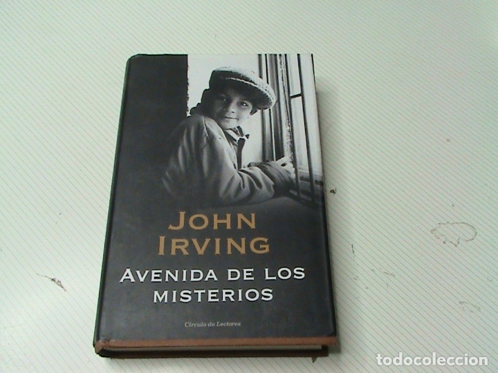 Libros de segunda mano: Avenida de los misterios (John Irving) - Foto 1