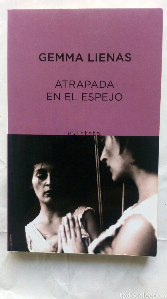 Libros de segunda mano: Atrapada en el espejo. Gemma Lienas. - Foto 1