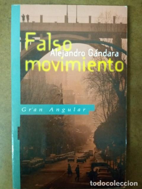 Libros de segunda mano: FALSO MOVIMIENTO (ALEJANDRO GANDARA) ED. SM - Foto 1