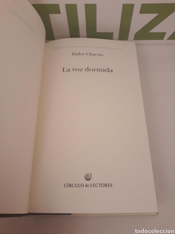Libros de segunda mano: Dulce chacon. La Voz dormida. Circulo de lectores. - Foto 2