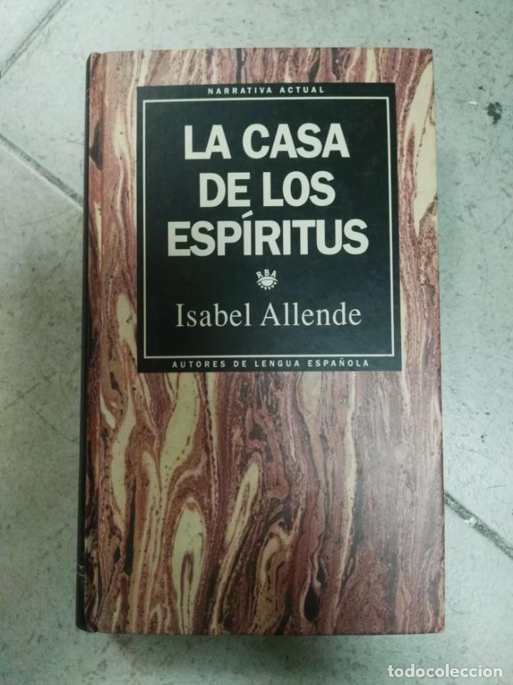 Libros de segunda mano: isabel allende la casa de los espiritus - Foto 1