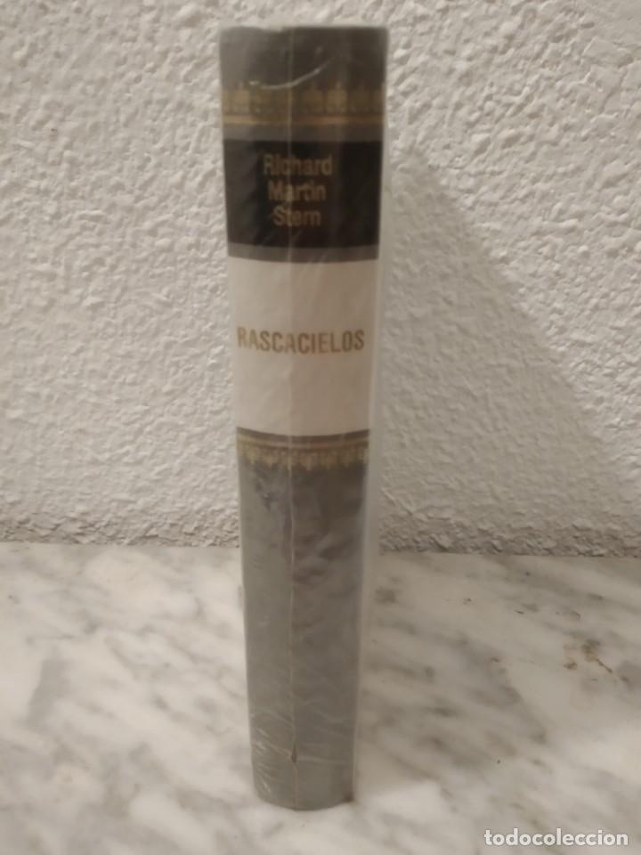 Libros de segunda mano: Rascacielos R.M. Stern - Foto 3