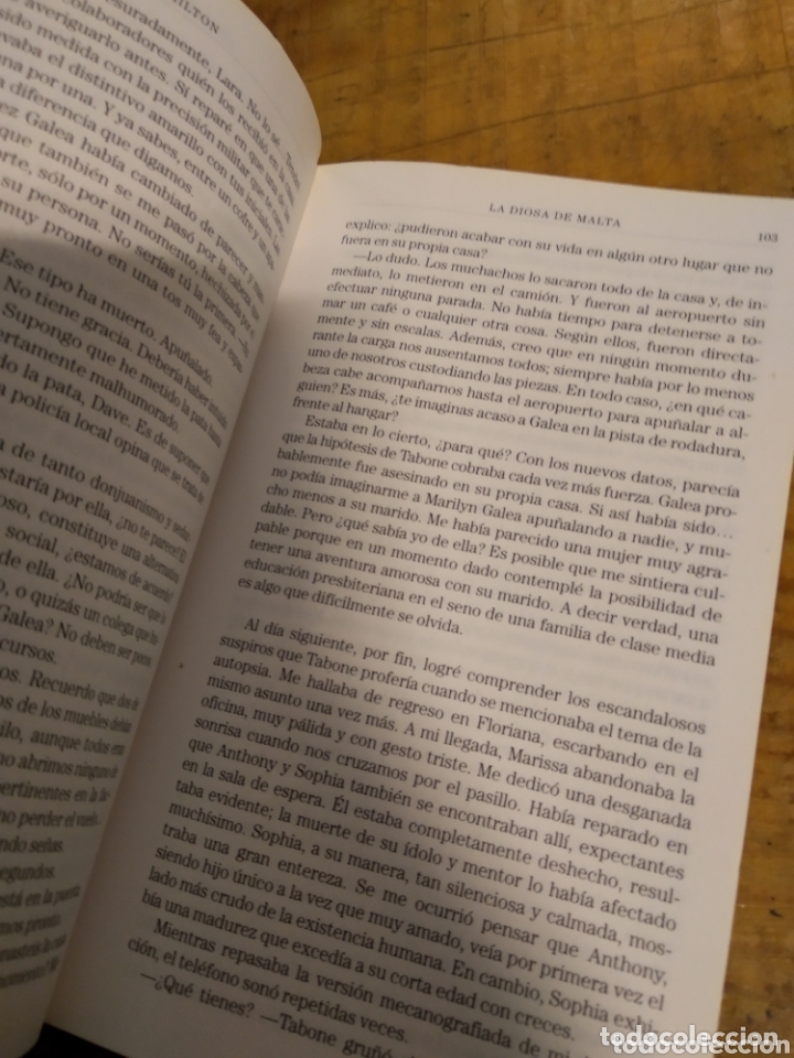 Libros de segunda mano: LA DIOSA DE MALTA. LYN HAMILTON #2676 - Foto 4