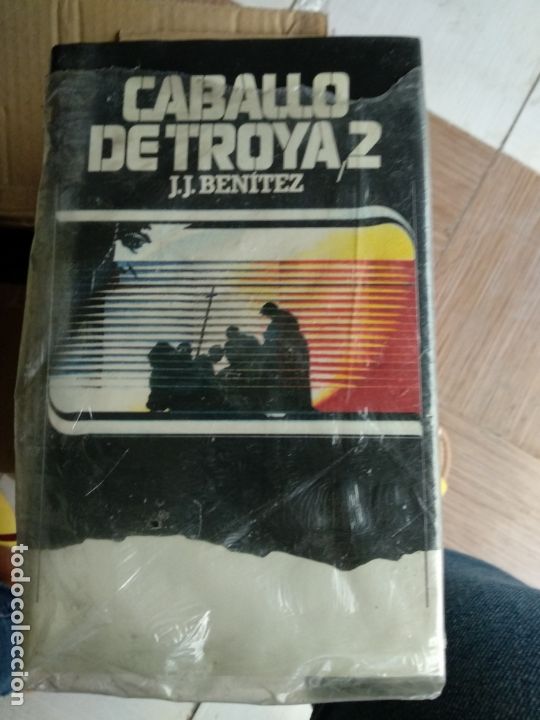 Libros de segunda mano: Caballo de troya 2 - JJ Benitez - Foto 1