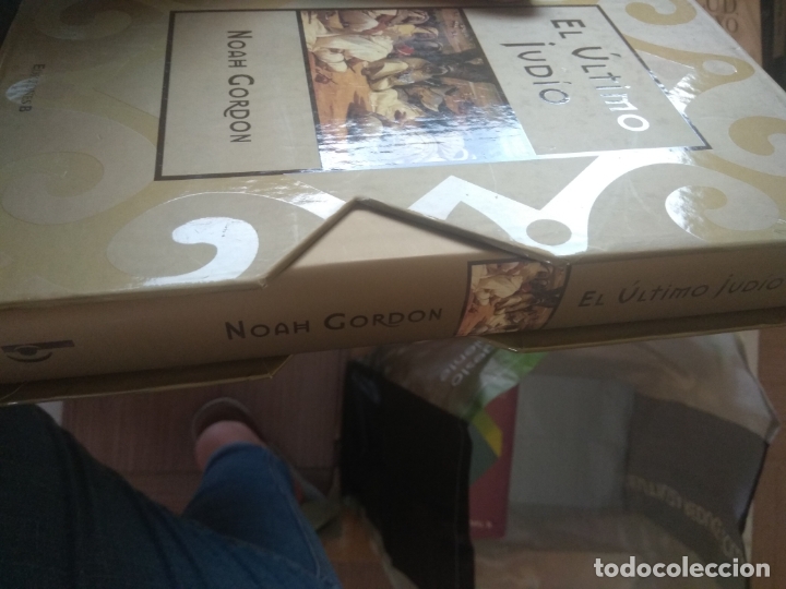 Libros de segunda mano: EL &Uacute;LTIMO JUDIO. NOAH GORDON. EDICIONES B. CON ESTUCHE - Foto 3